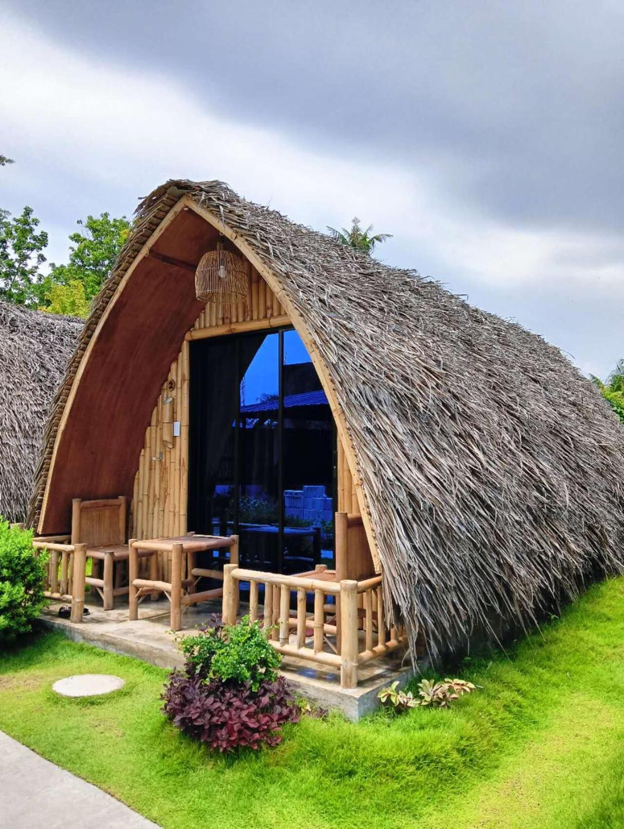 East Holiday Resort Moalboal Extérieur photo